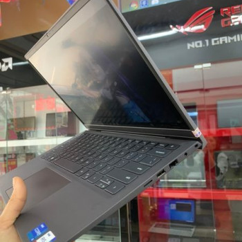 Dell Vostro 5410 , CPU i5-11320H / RAM 16GB / SSD 512GB / 14FHD